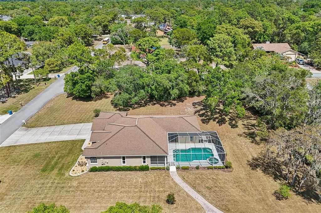 Activo con contrato: $619,900 (4 camas, 3 baños, 2466 Pies cuadrados)