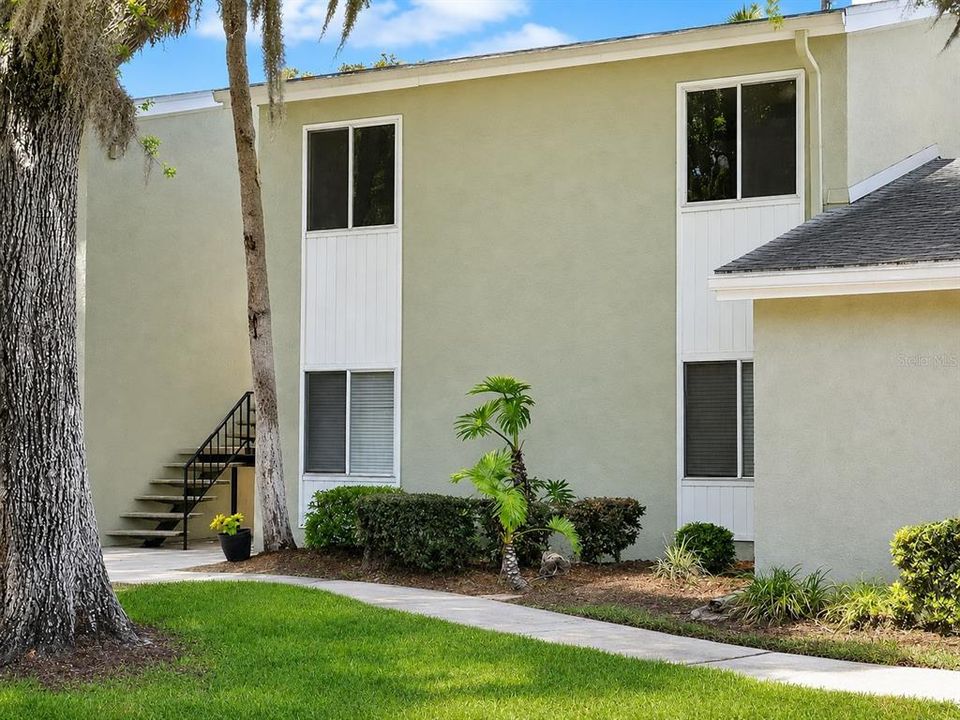 For Sale: $109,900 (2 beds, 1 baths, 1031 Square Feet)