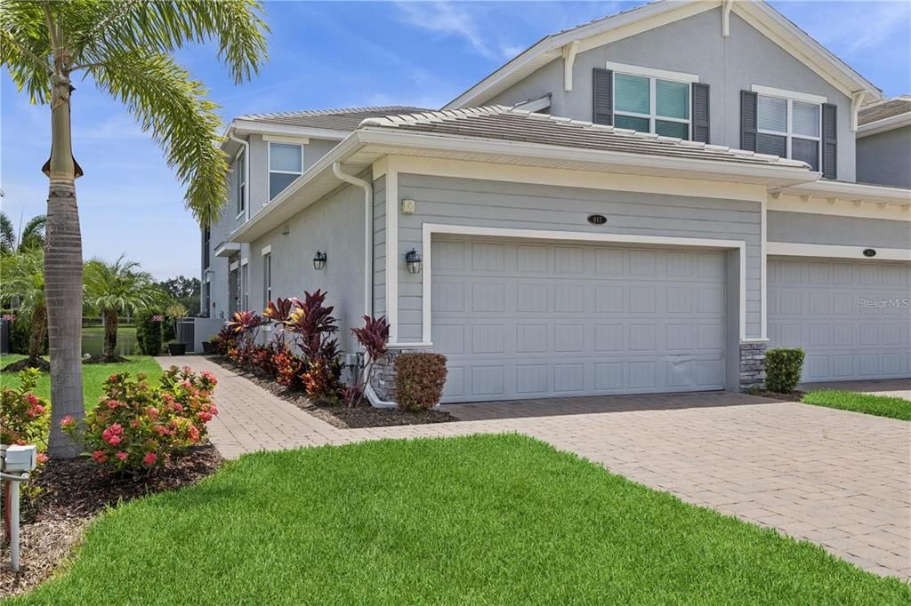 For Rent: $2,900 (3 beds, 2 baths, 1769 Square Feet)
