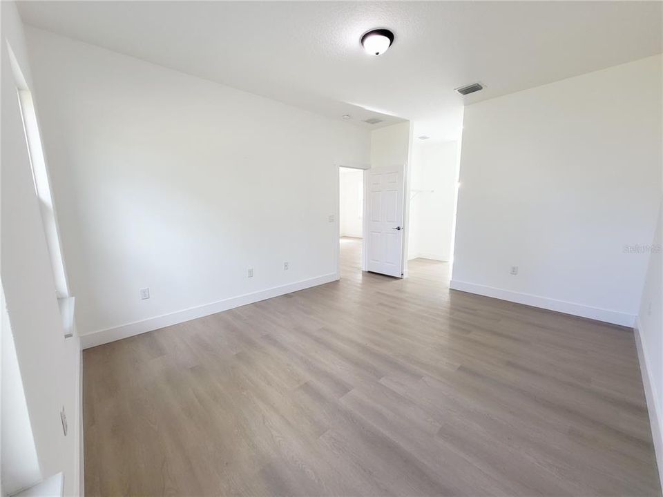 For Rent: $2,150 (3 beds, 2 baths, 1681 Square Feet)