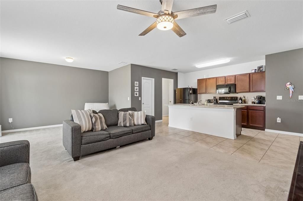 For Sale: $335,000 (3 beds, 2 baths, 1767 Square Feet)