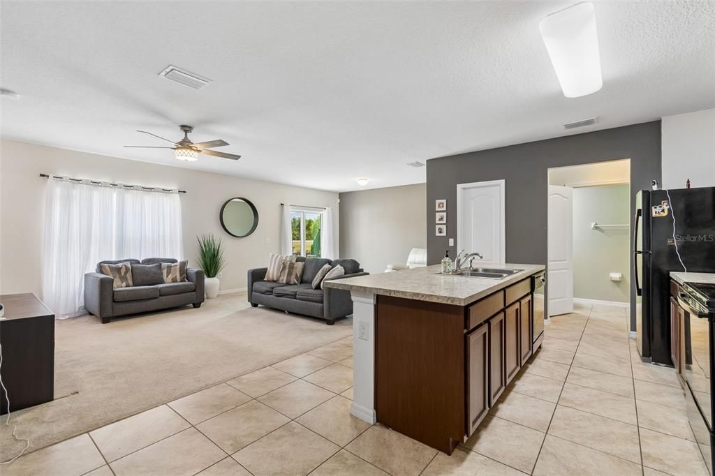 For Sale: $335,000 (3 beds, 2 baths, 1767 Square Feet)
