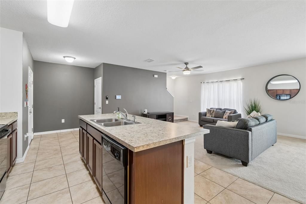 For Sale: $335,000 (3 beds, 2 baths, 1767 Square Feet)