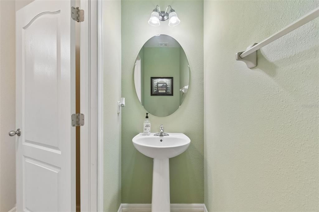 For Sale: $335,000 (3 beds, 2 baths, 1767 Square Feet)