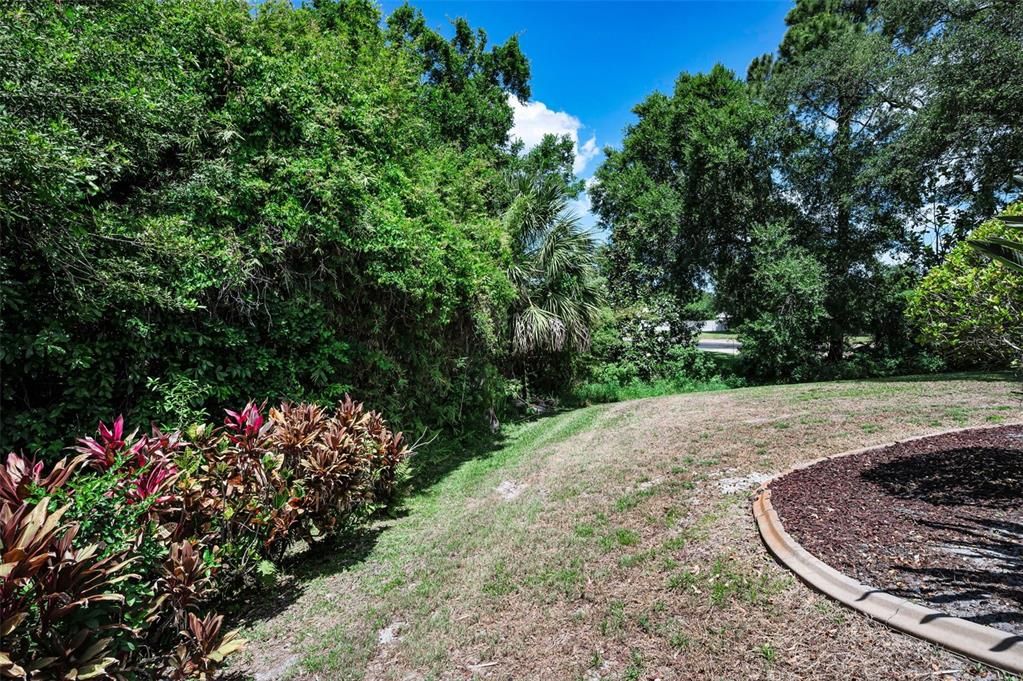 Activo con contrato: $450,000 (3 camas, 2 baños, 2387 Pies cuadrados)