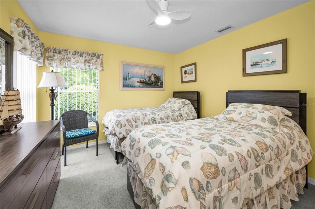 Activo con contrato: $450,000 (3 camas, 2 baños, 2387 Pies cuadrados)