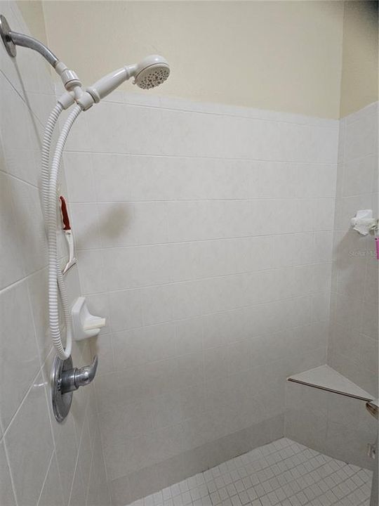 В аренду: $1,950 (2 спален, 2 ванн, 1610 Квадратных фут)