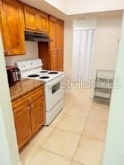 Active With Contract: $125,000 (2 beds, 2 baths, 976 Square Feet)