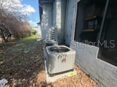 Active With Contract: $125,000 (2 beds, 2 baths, 976 Square Feet)