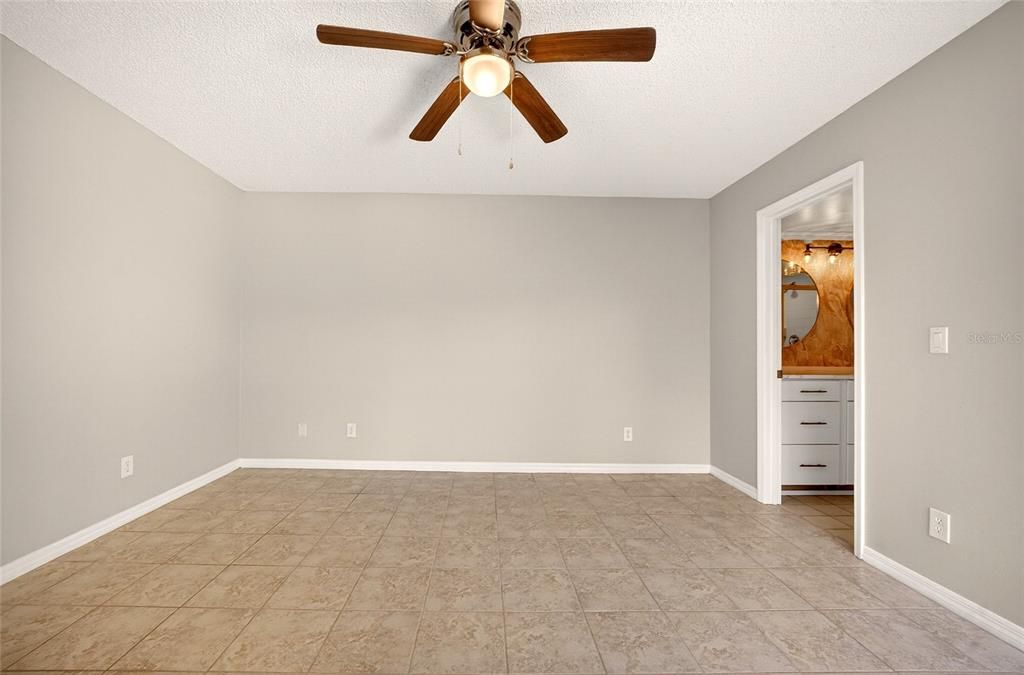 En Venta: $209,900 (2 camas, 2 baños, 1288 Pies cuadrados)