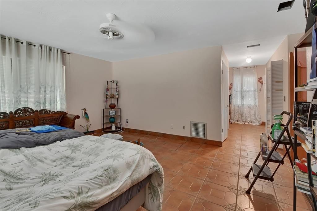 For Sale: $629,000 (3 beds, 2 baths, 3013 Square Feet)
