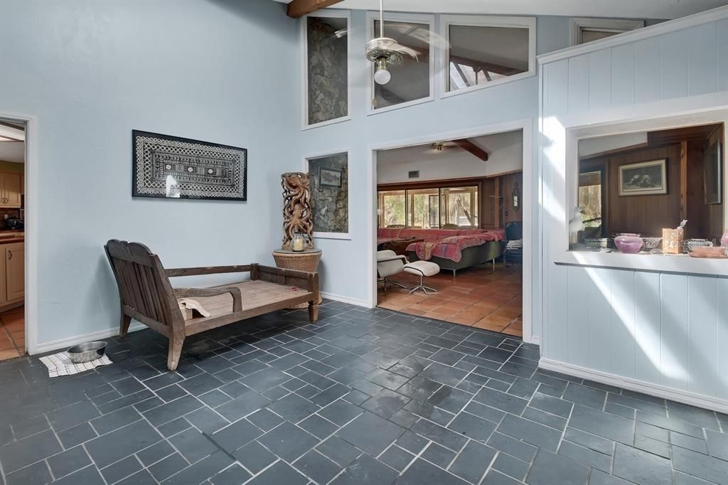 For Sale: $629,000 (3 beds, 2 baths, 3013 Square Feet)