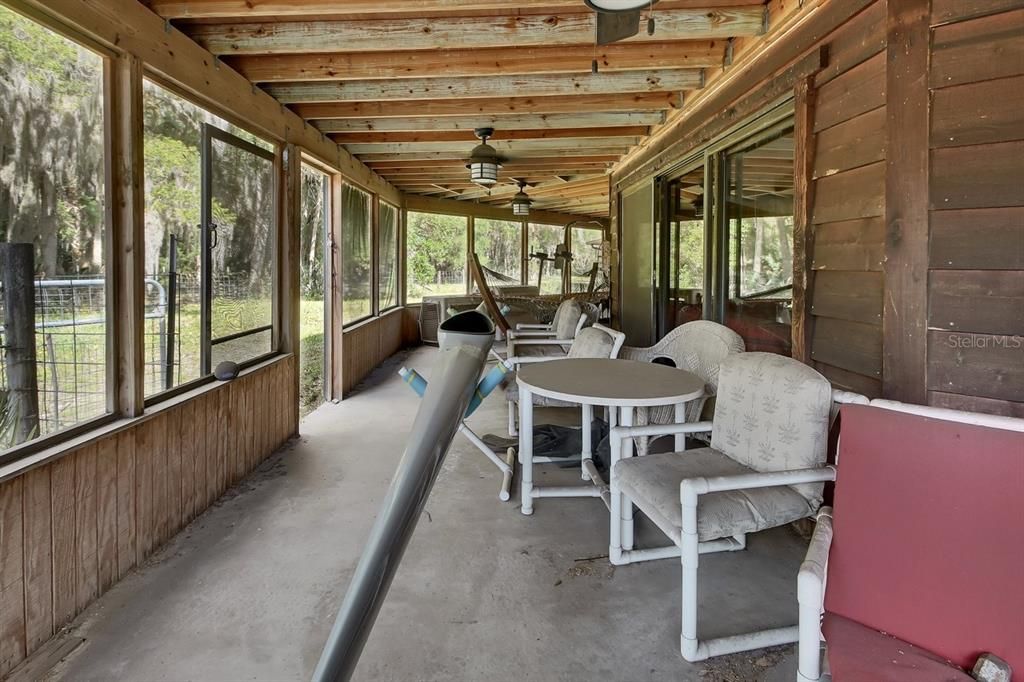 For Sale: $629,000 (3 beds, 2 baths, 3013 Square Feet)