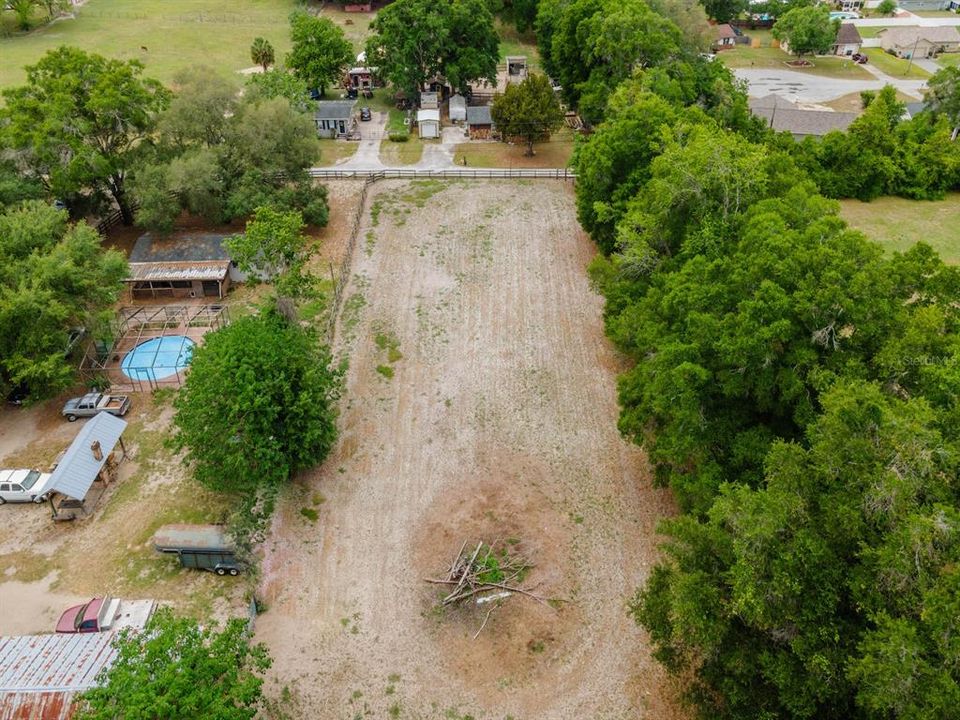 For Sale: $475,000 (2 beds, 1 baths, 1296 Square Feet)