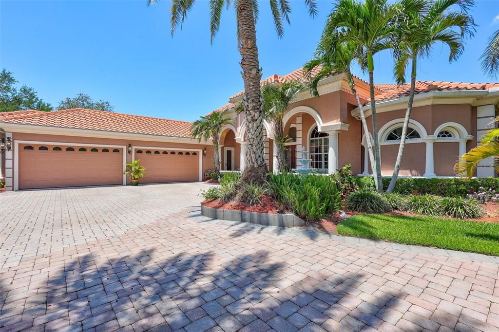 Active With Contract: $2,450,000 (5 beds, 4 baths, 5653 Square Feet)