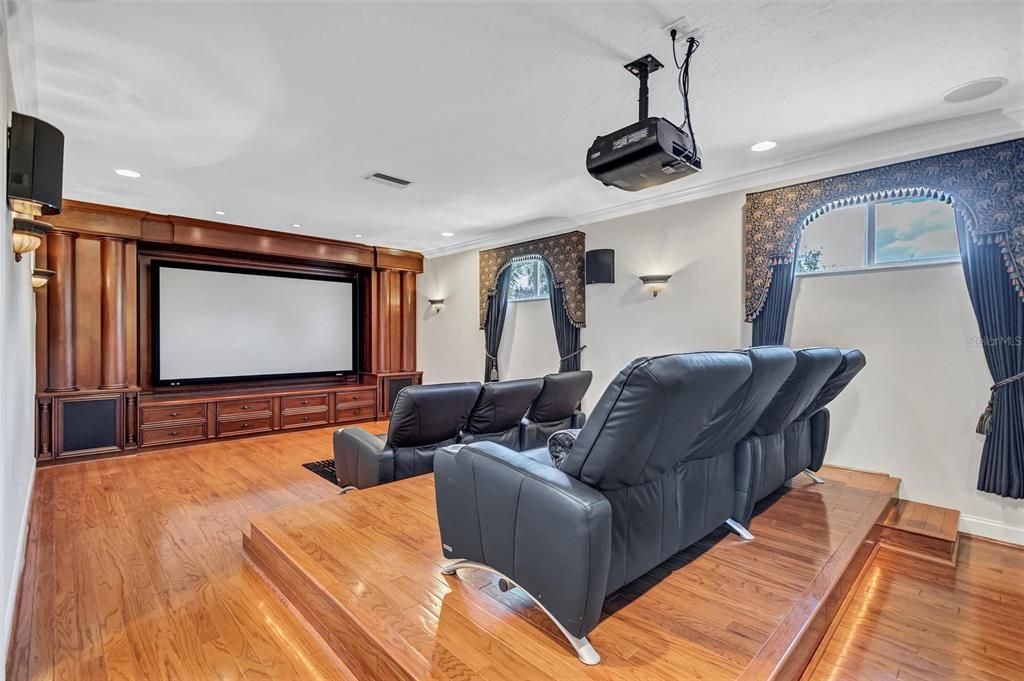 Active With Contract: $2,450,000 (5 beds, 4 baths, 5653 Square Feet)