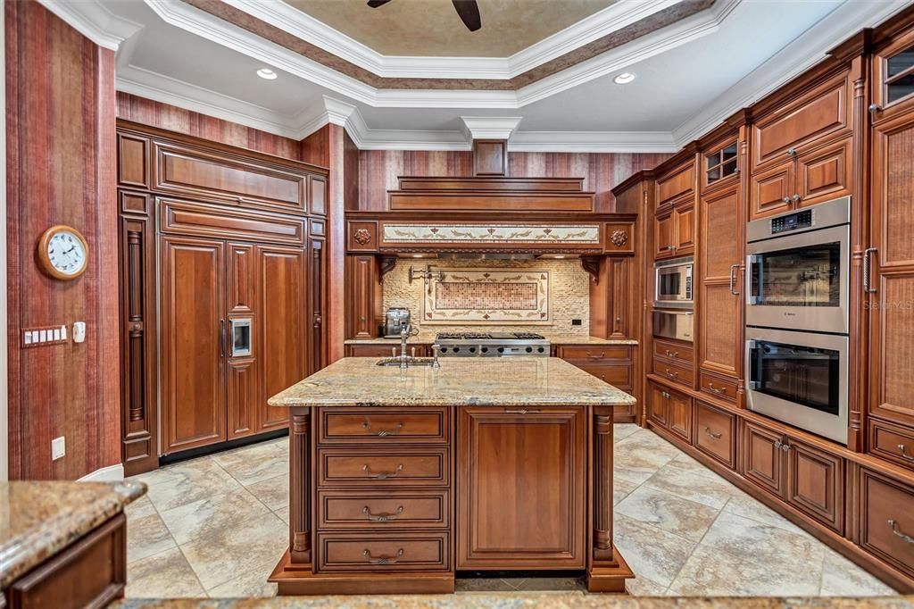Active With Contract: $2,450,000 (5 beds, 4 baths, 5653 Square Feet)