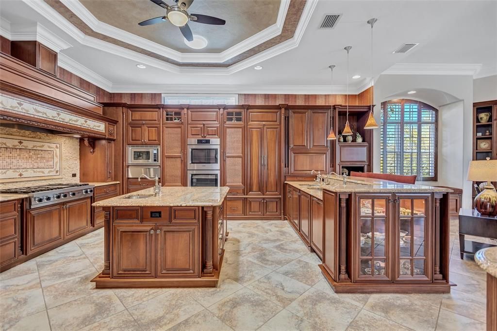 Active With Contract: $2,450,000 (5 beds, 4 baths, 5653 Square Feet)