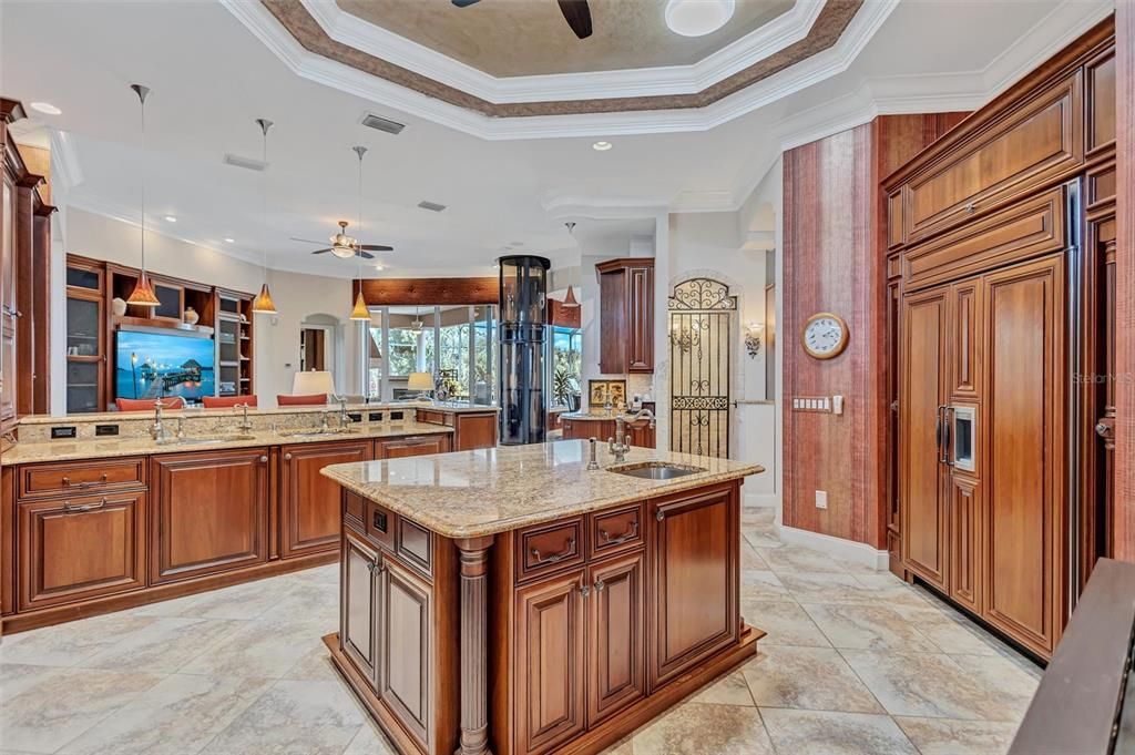 Active With Contract: $2,450,000 (5 beds, 4 baths, 5653 Square Feet)