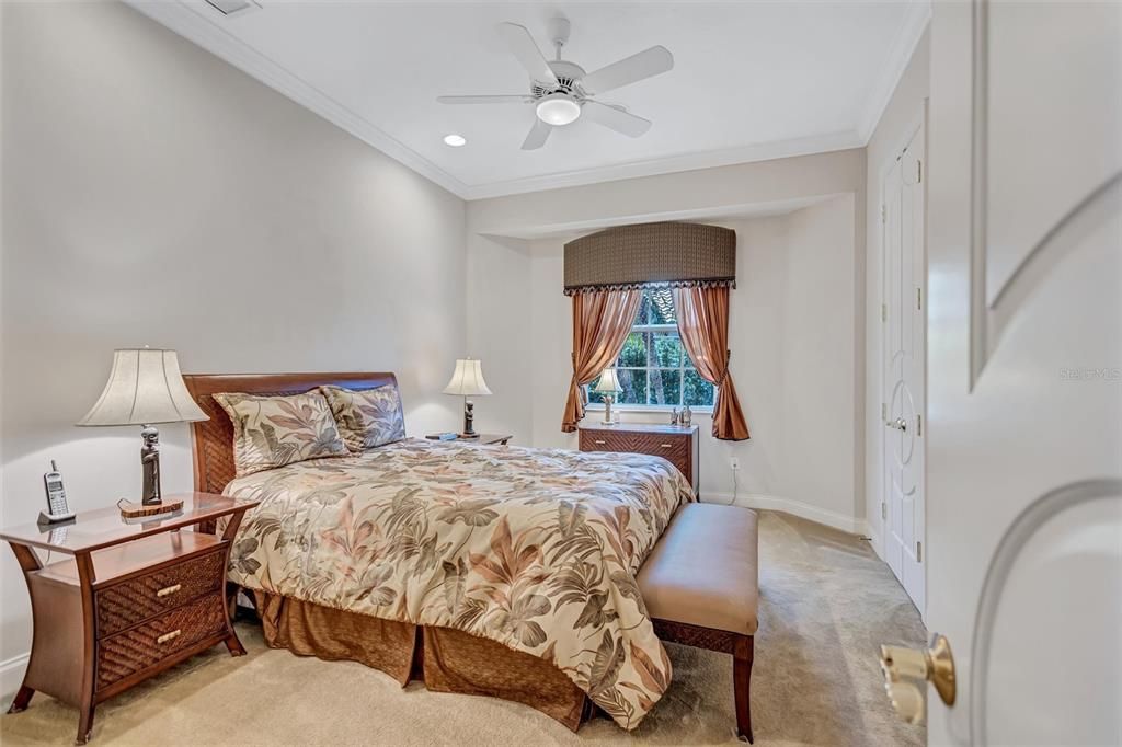 Active With Contract: $2,450,000 (5 beds, 4 baths, 5653 Square Feet)