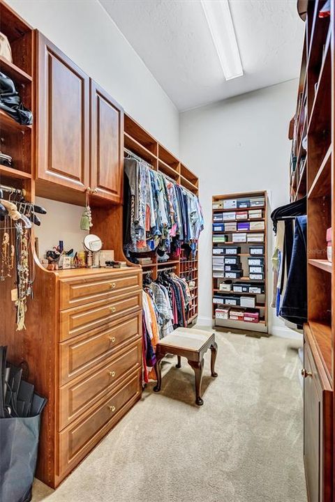 Active With Contract: $2,450,000 (5 beds, 4 baths, 5653 Square Feet)