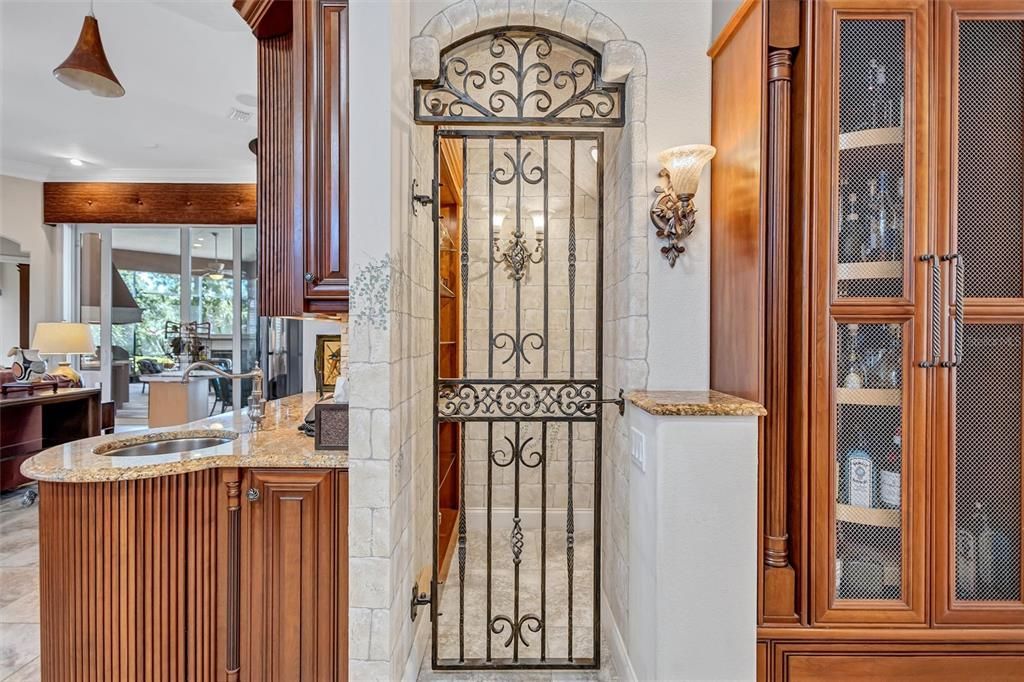 Active With Contract: $2,450,000 (5 beds, 4 baths, 5653 Square Feet)