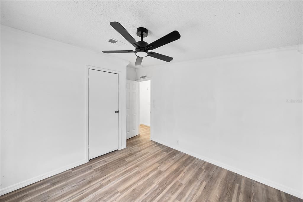 For Sale: $179,947 (3 beds, 2 baths, 1188 Square Feet)