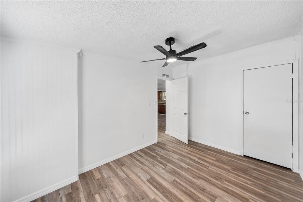 For Sale: $179,947 (3 beds, 2 baths, 1188 Square Feet)