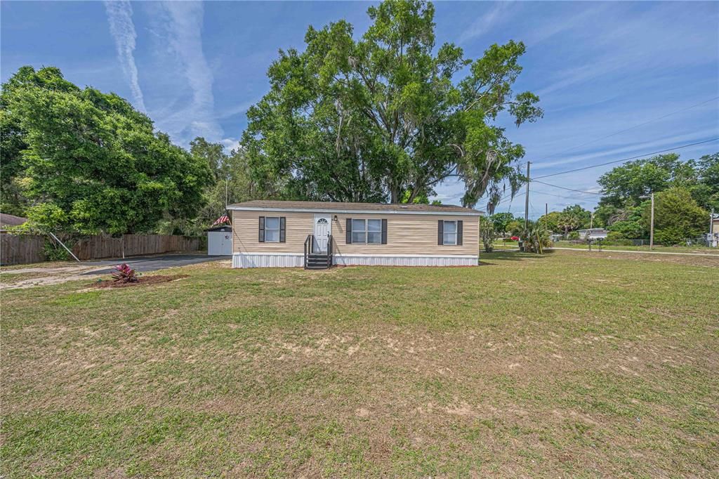 For Sale: $179,947 (3 beds, 2 baths, 1188 Square Feet)