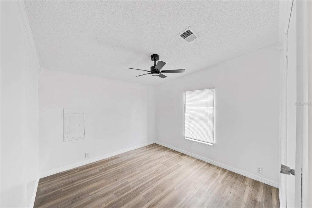 For Sale: $179,947 (3 beds, 2 baths, 1188 Square Feet)