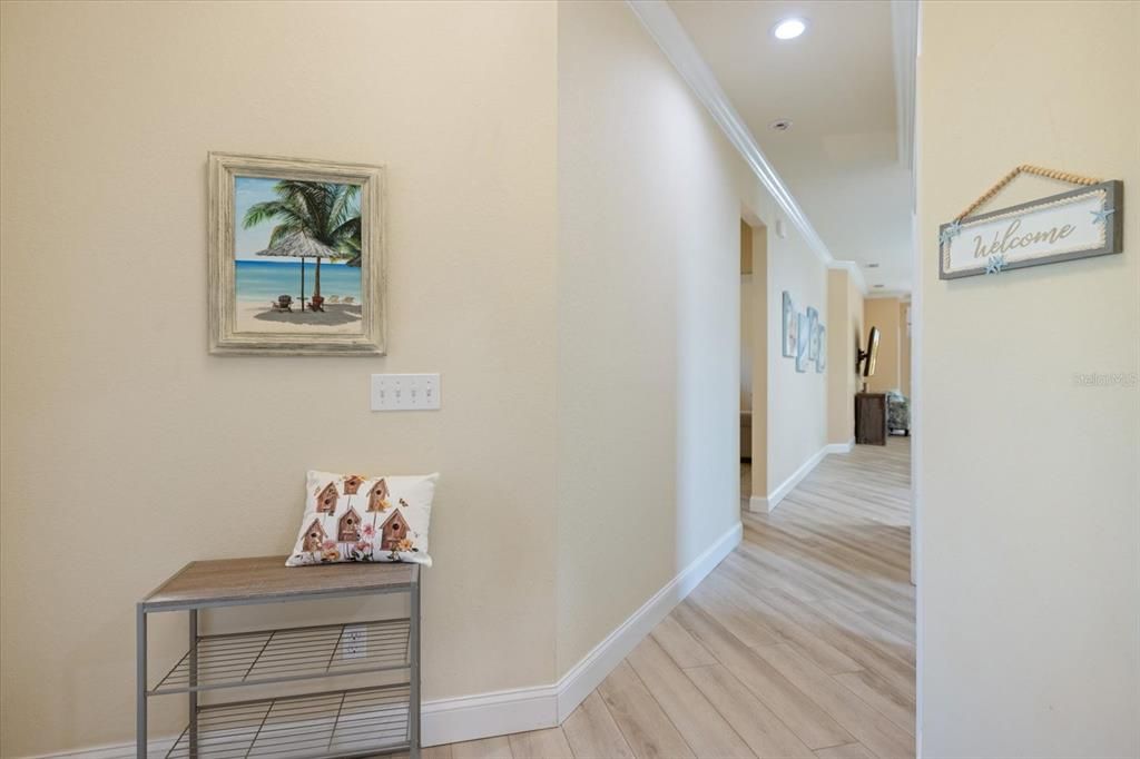 Activo con contrato: $344,999 (3 camas, 2 baños, 1439 Pies cuadrados)
