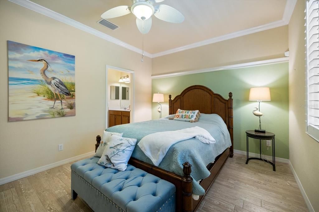 Activo con contrato: $344,999 (3 camas, 2 baños, 1439 Pies cuadrados)