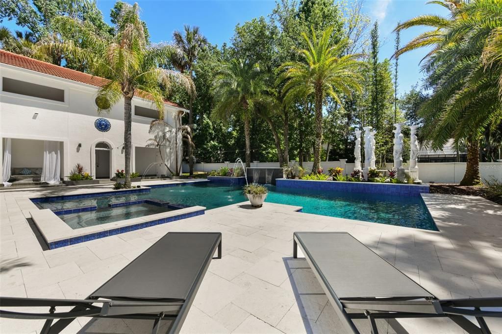 Activo con contrato: $1,800,000 (7 camas, 5 baños, 7973 Pies cuadrados)
