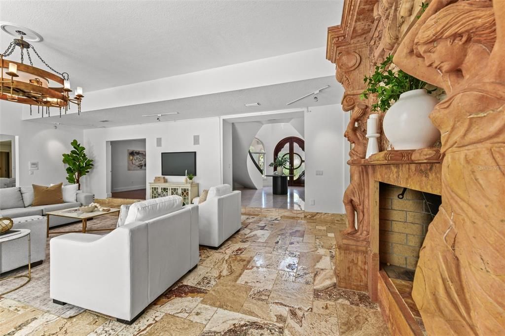 Activo con contrato: $1,800,000 (7 camas, 5 baños, 7973 Pies cuadrados)