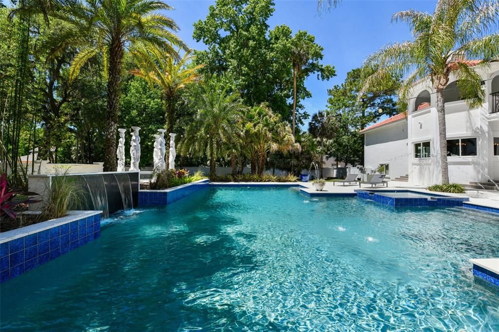 Activo con contrato: $1,800,000 (7 camas, 5 baños, 7973 Pies cuadrados)
