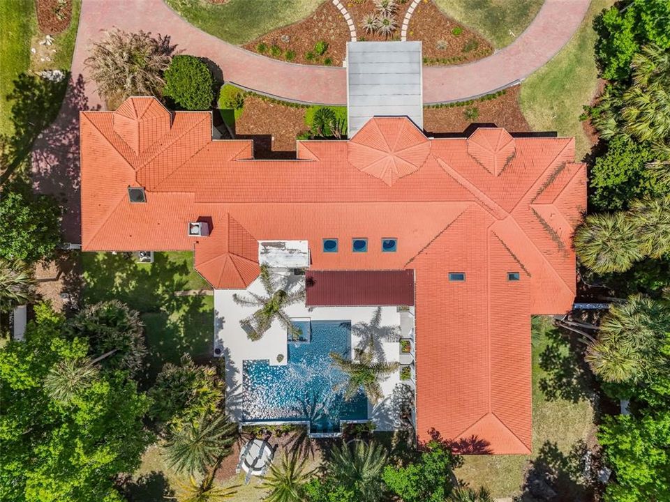 Activo con contrato: $1,800,000 (7 camas, 5 baños, 7973 Pies cuadrados)
