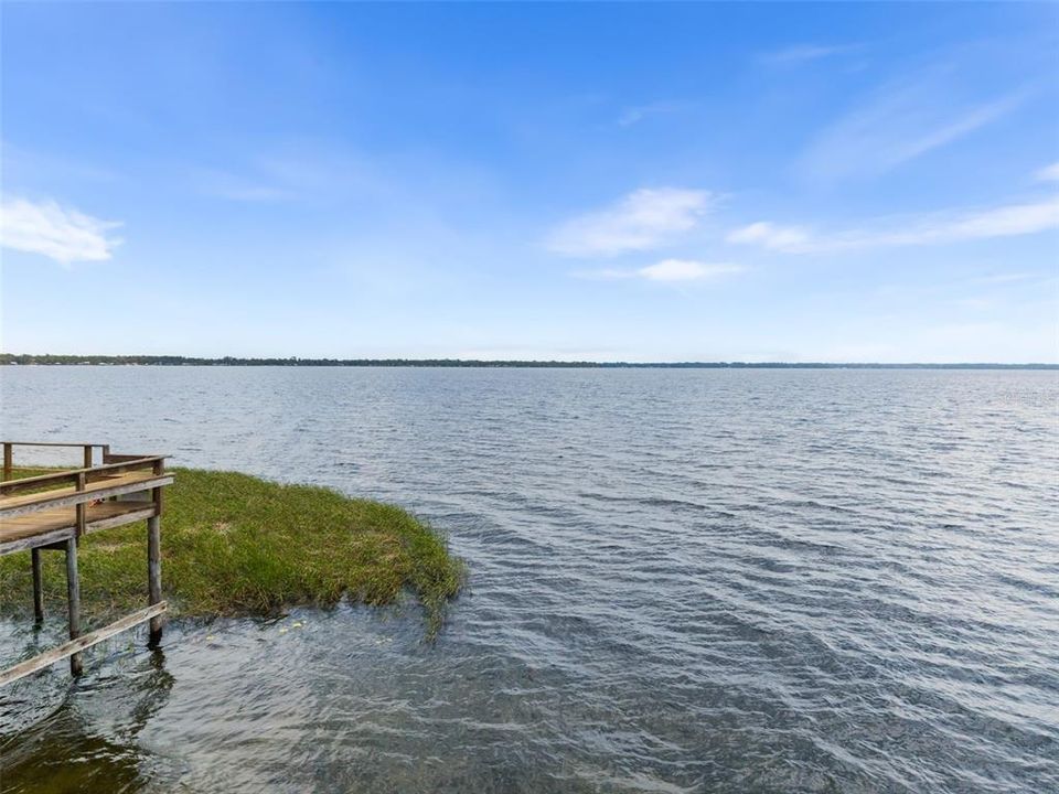 For Sale: $425,000 (2 beds, 2 baths, 1108 Square Feet)