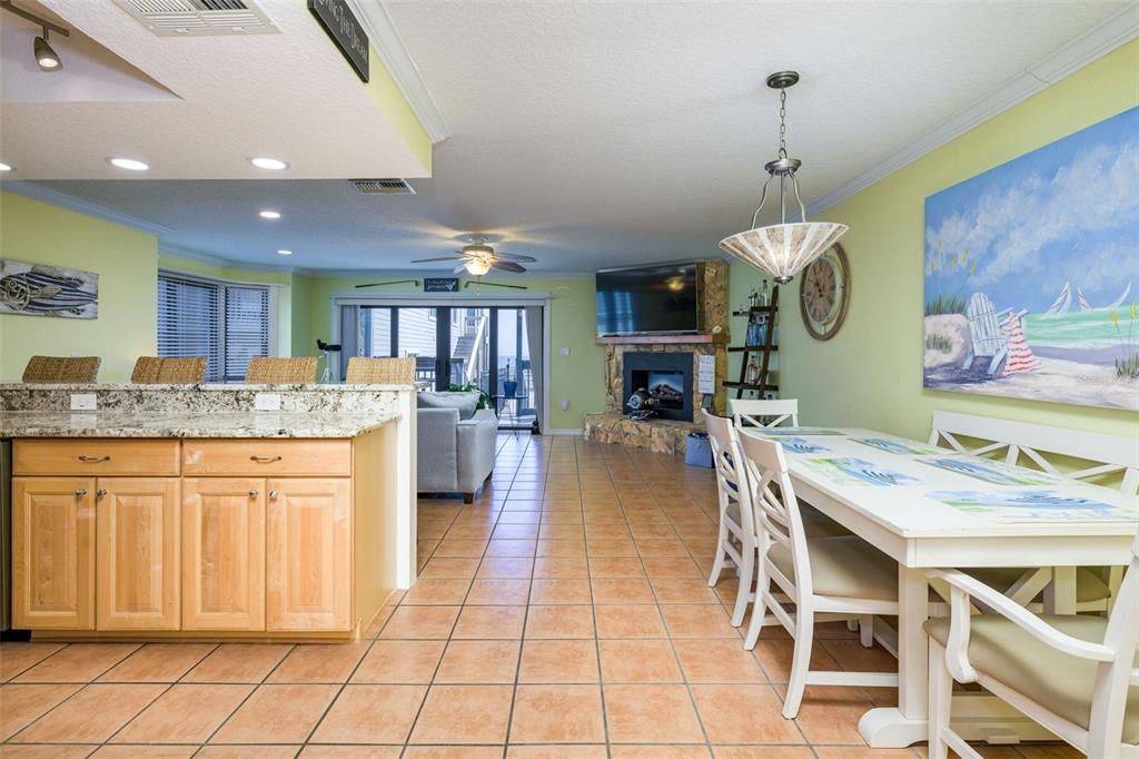 En Venta: $599,000 (3 camas, 2 baños, 1660 Pies cuadrados)