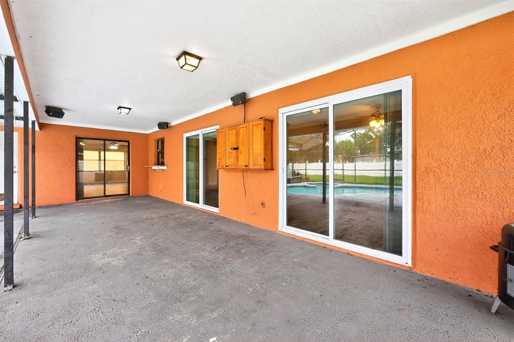 Activo con contrato: $325,000 (3 camas, 2 baños, 1760 Pies cuadrados)