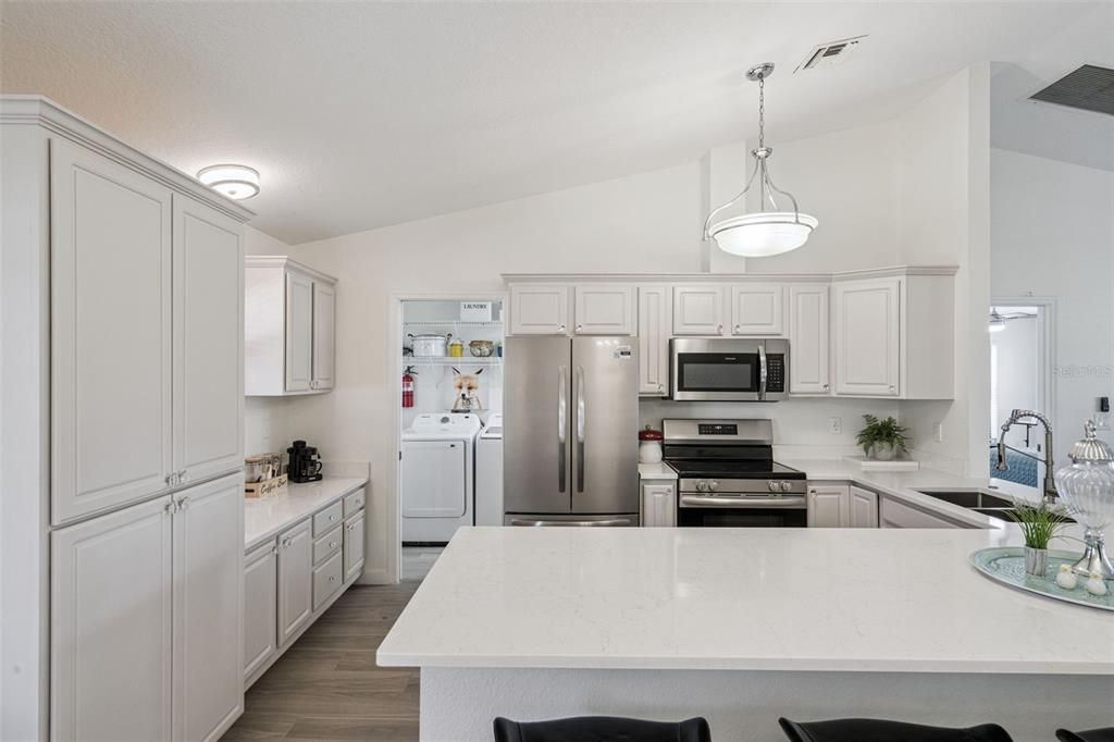 For Sale: $988,000 (3 beds, 2 baths, 1600 Square Feet)