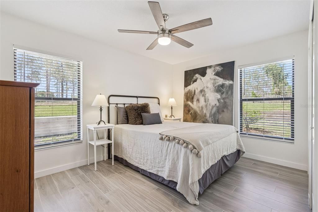 For Sale: $988,000 (3 beds, 2 baths, 1600 Square Feet)