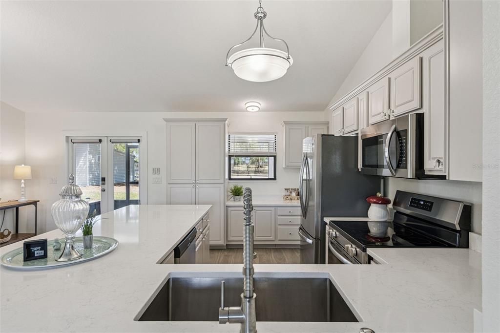 For Sale: $988,000 (3 beds, 2 baths, 1600 Square Feet)