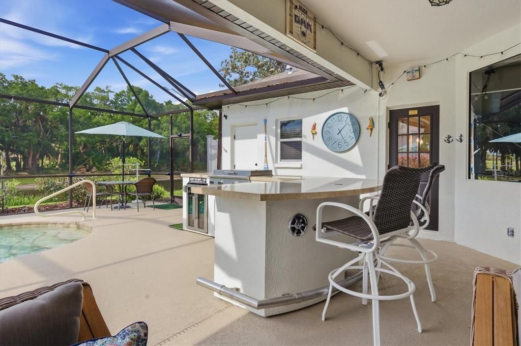 Activo con contrato: $710,000 (3 camas, 2 baños, 2109 Pies cuadrados)