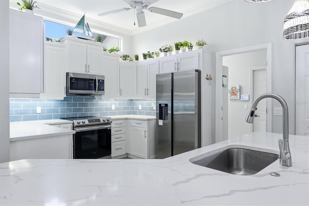 Activo con contrato: $710,000 (3 camas, 2 baños, 2109 Pies cuadrados)