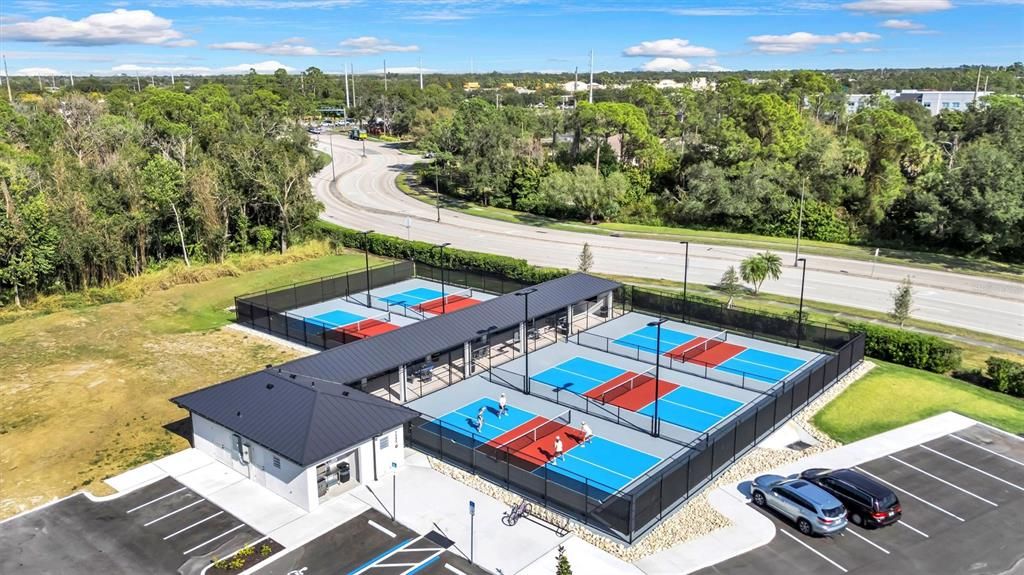 Activo con contrato: $710,000 (3 camas, 2 baños, 2109 Pies cuadrados)