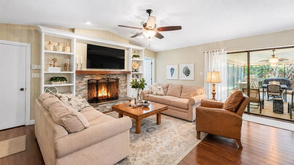 На продажу: $529,900 (4 спален, 3 ванн, 2556 Квадратных фут)