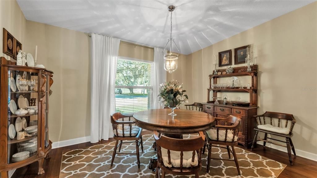 На продажу: $529,900 (4 спален, 3 ванн, 2556 Квадратных фут)