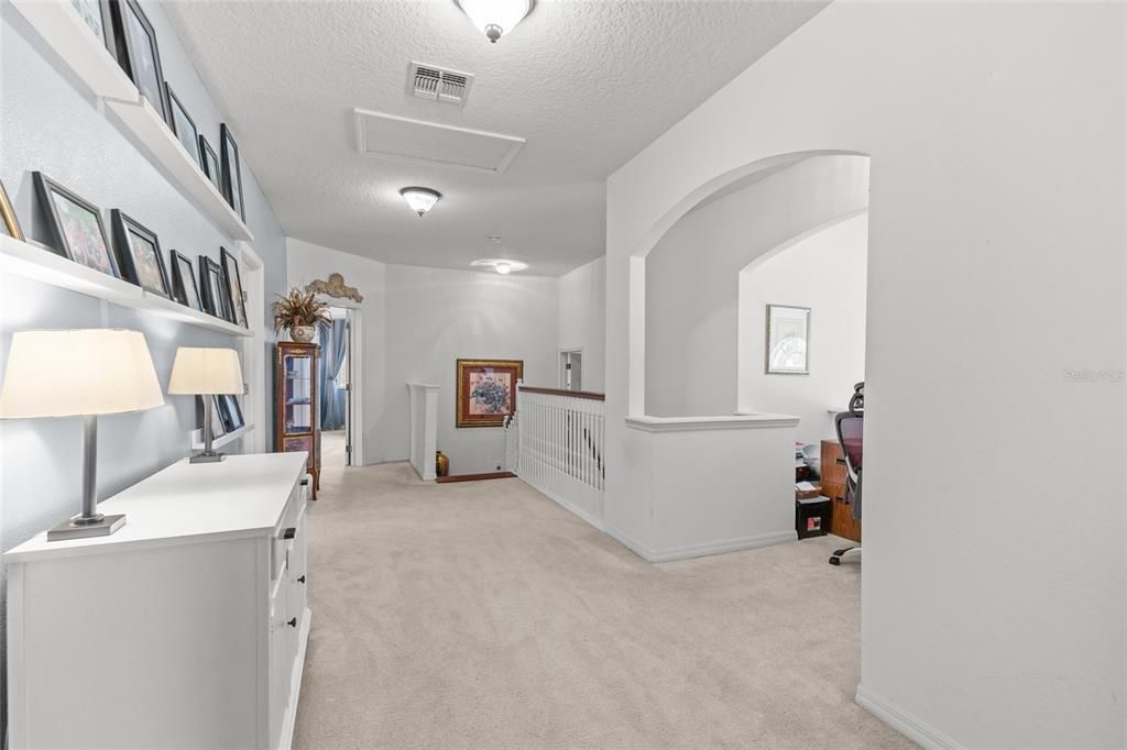 En Venta: $735,000 (4 camas, 3 baños, 3753 Pies cuadrados)
