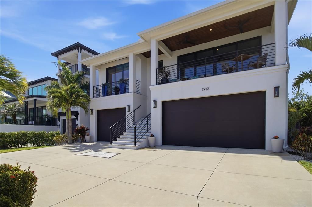 For Sale: $1,495,000 (3 beds, 2 baths, 1602 Square Feet)