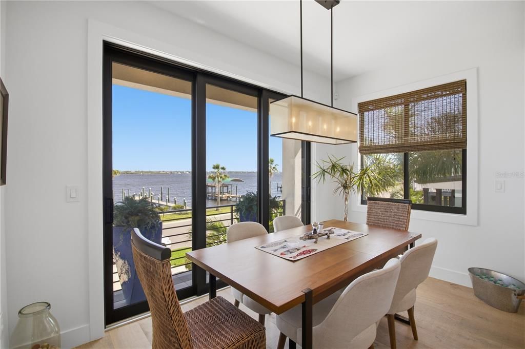 For Sale: $1,495,000 (3 beds, 2 baths, 1602 Square Feet)